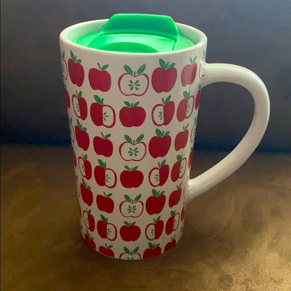 Tall Apple Mug With Lid ☕️
